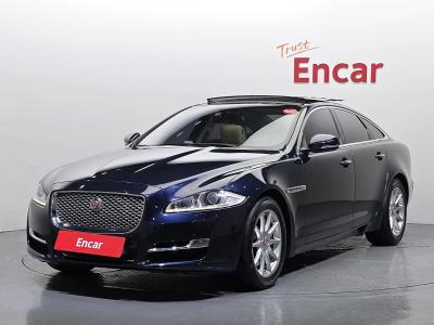 2016 Jaguar XJ