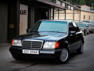 1995 Mercedes-Benz E-Class