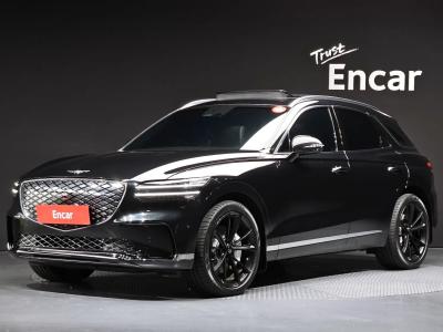 2027 Genesis GV70