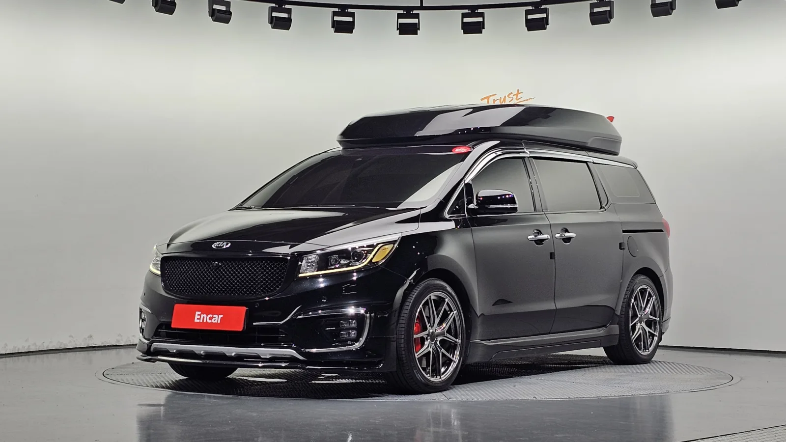 2016 Kia Carnival