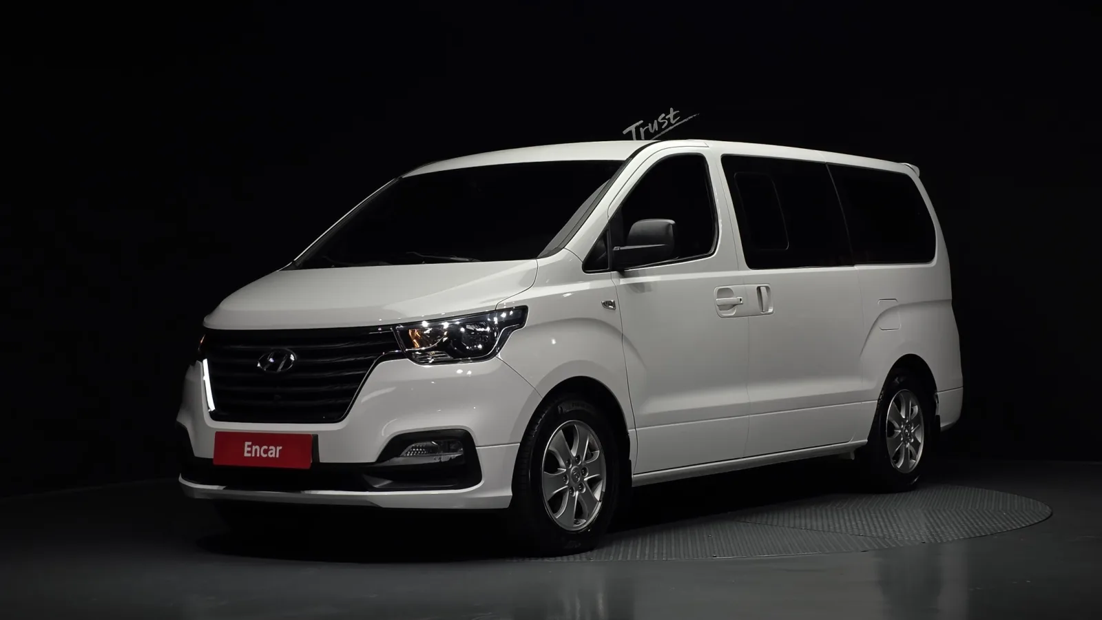2018 Hyundai Starex