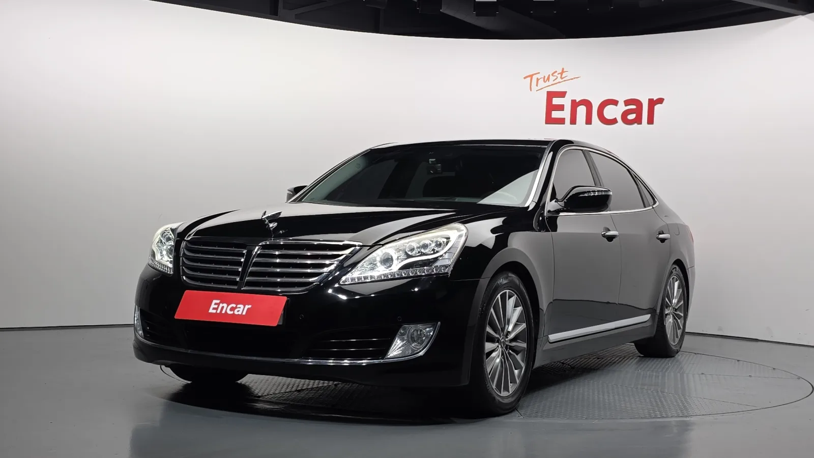 2013 Hyundai Equus