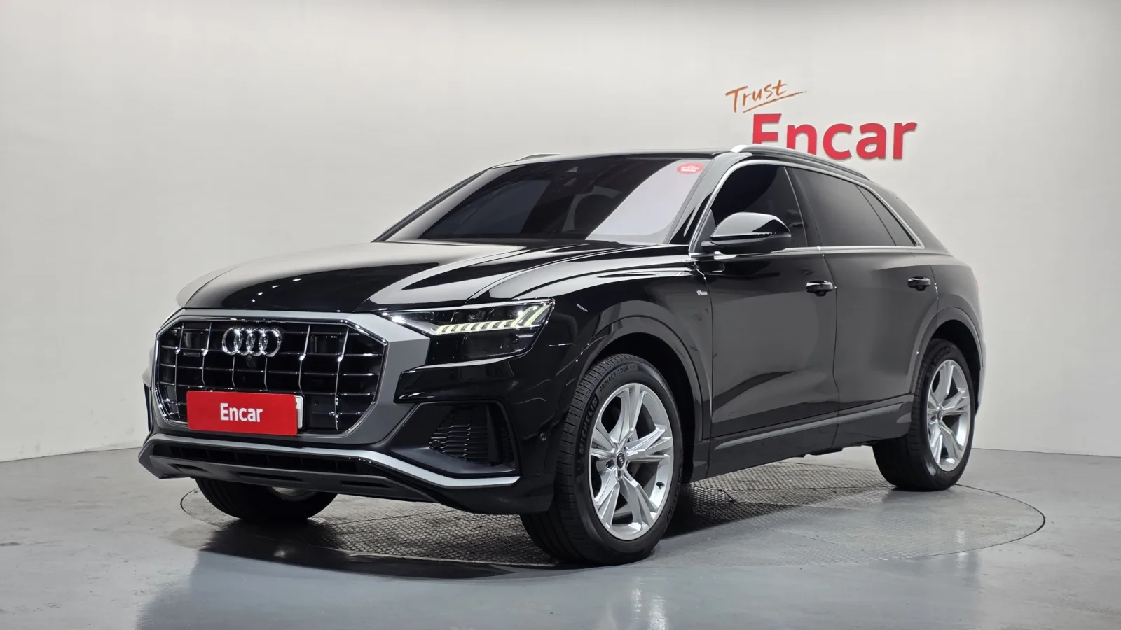 2023 Audi Q8