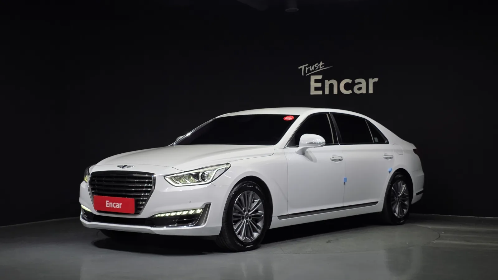 2016 Genesis EQ900