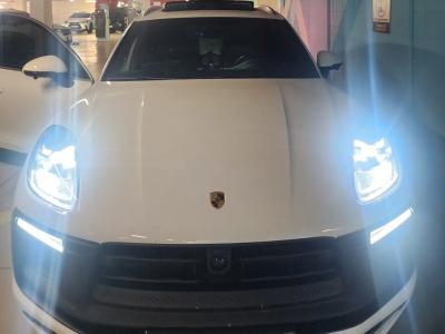 2015 Porsche Macan