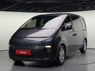 2022 Hyundai Staria