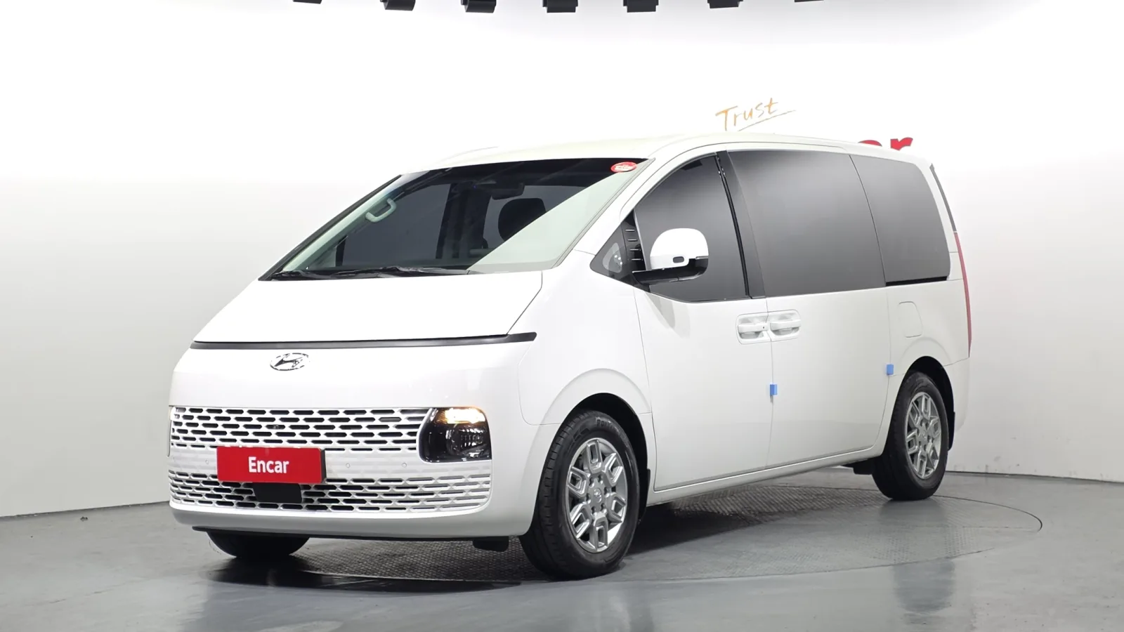 2022 Hyundai Staria
