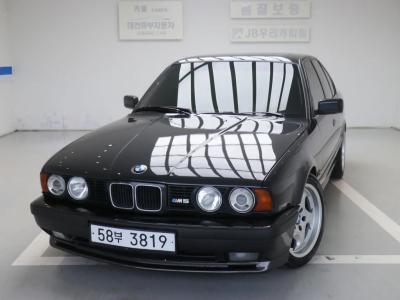 1989 BMW M5