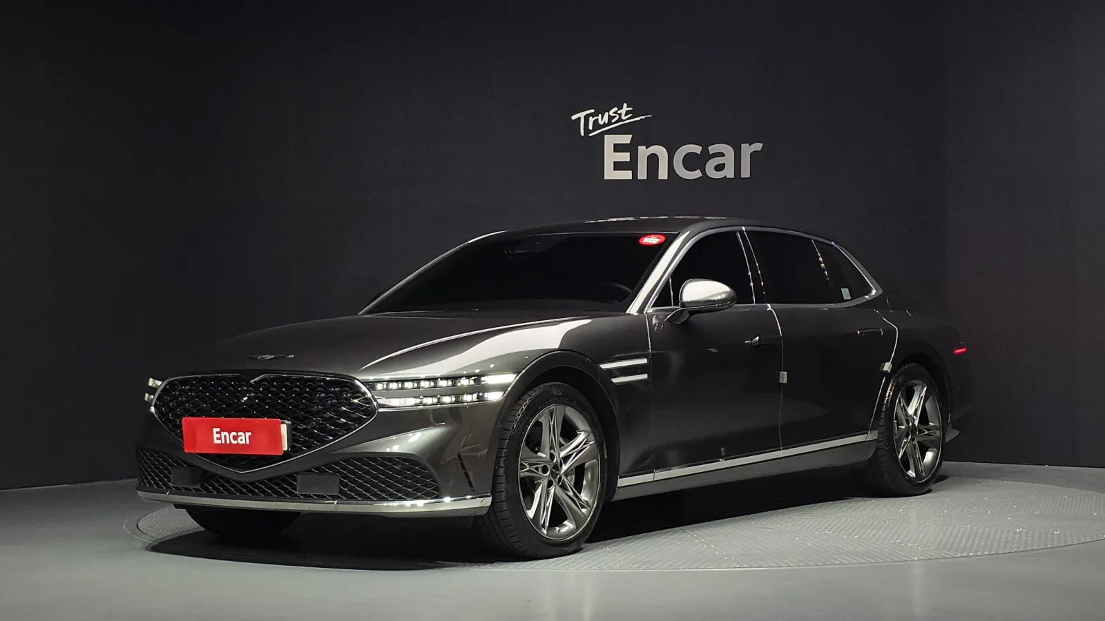 2022 Genesis G90