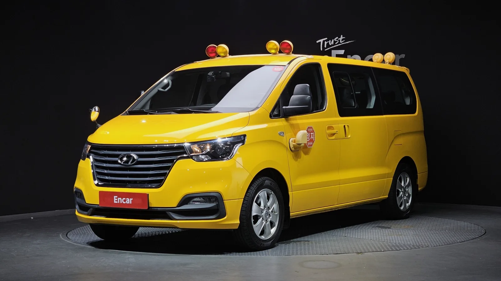 2020 Hyundai Starex