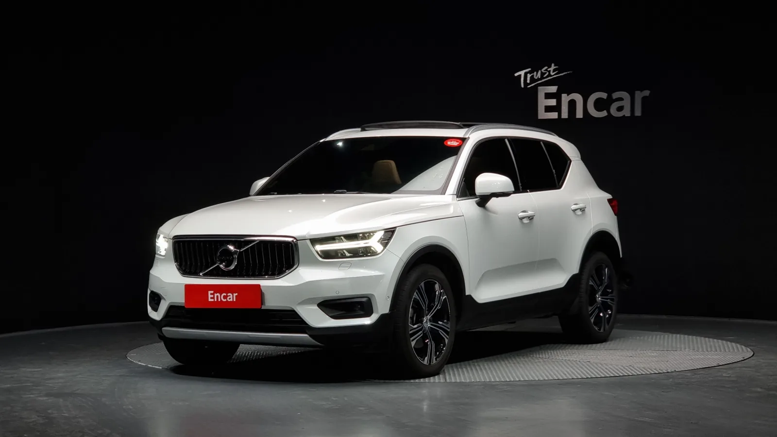 2020 Volvo XC40