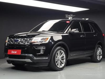 2019 Ford Explorer