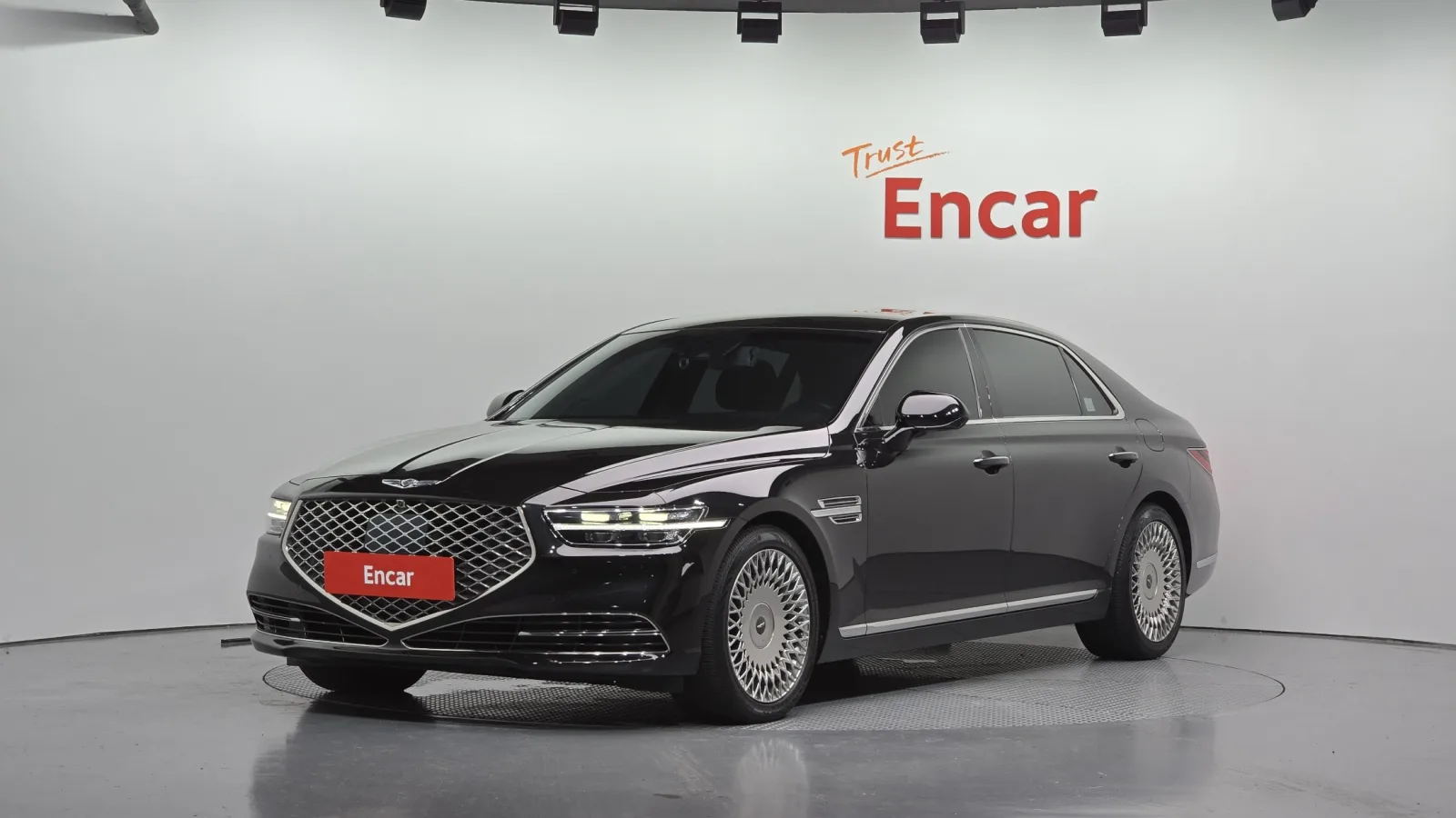2019 Genesis G90