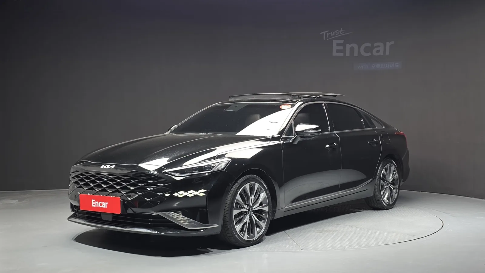 2023 Kia K8