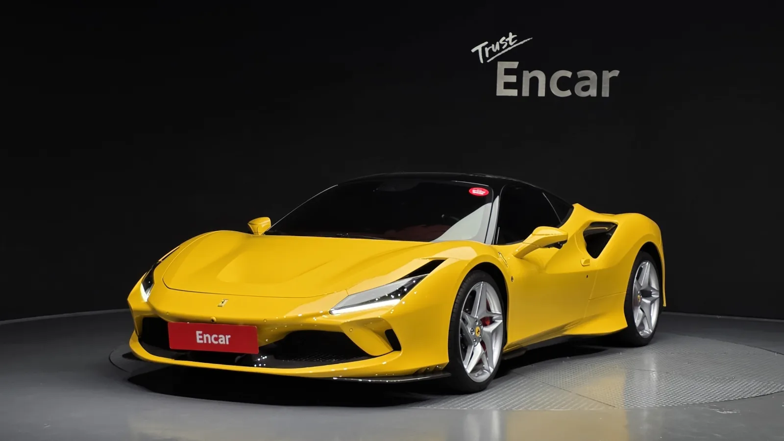 2022 Ferrari F8