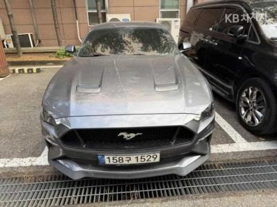 Ford 머스탱 GT 쿠페 (2021년형)