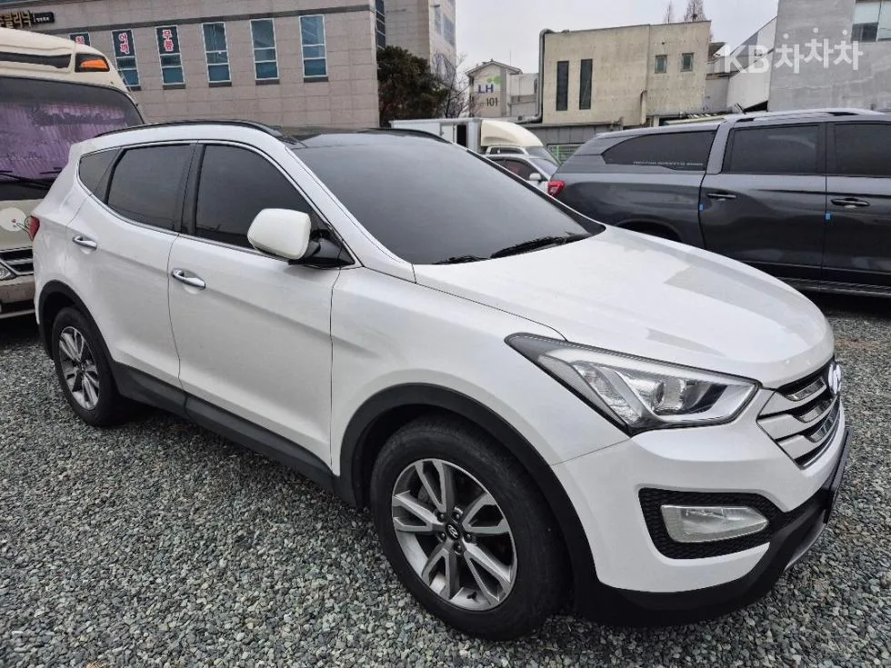 Hyundai Santa Fe DM R2.0 2WD PREMIUM 기본형 (2015년형)