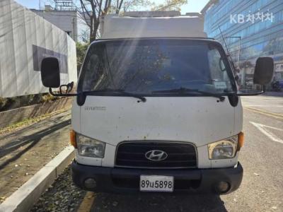 Hyundai e-Mighty 2.5톤 RefrigeratedBox Truck (2010년형)