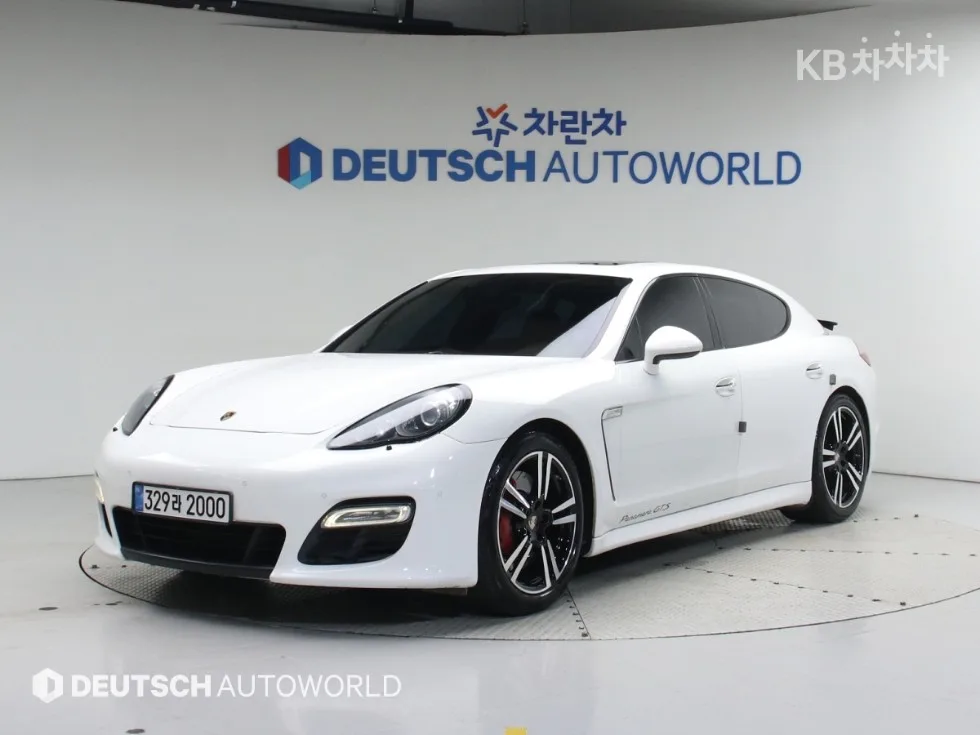 Porsche 파나메라 4.8 GTS 970 (2013년형)
