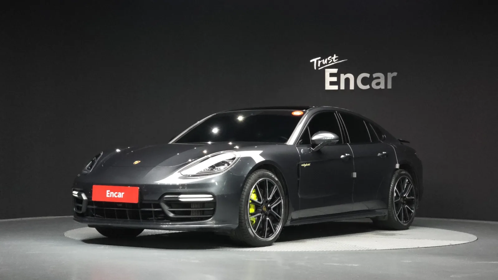 2018 Porsche Panamera