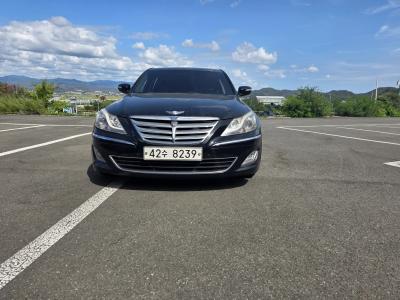 2012 Hyundai Genesis