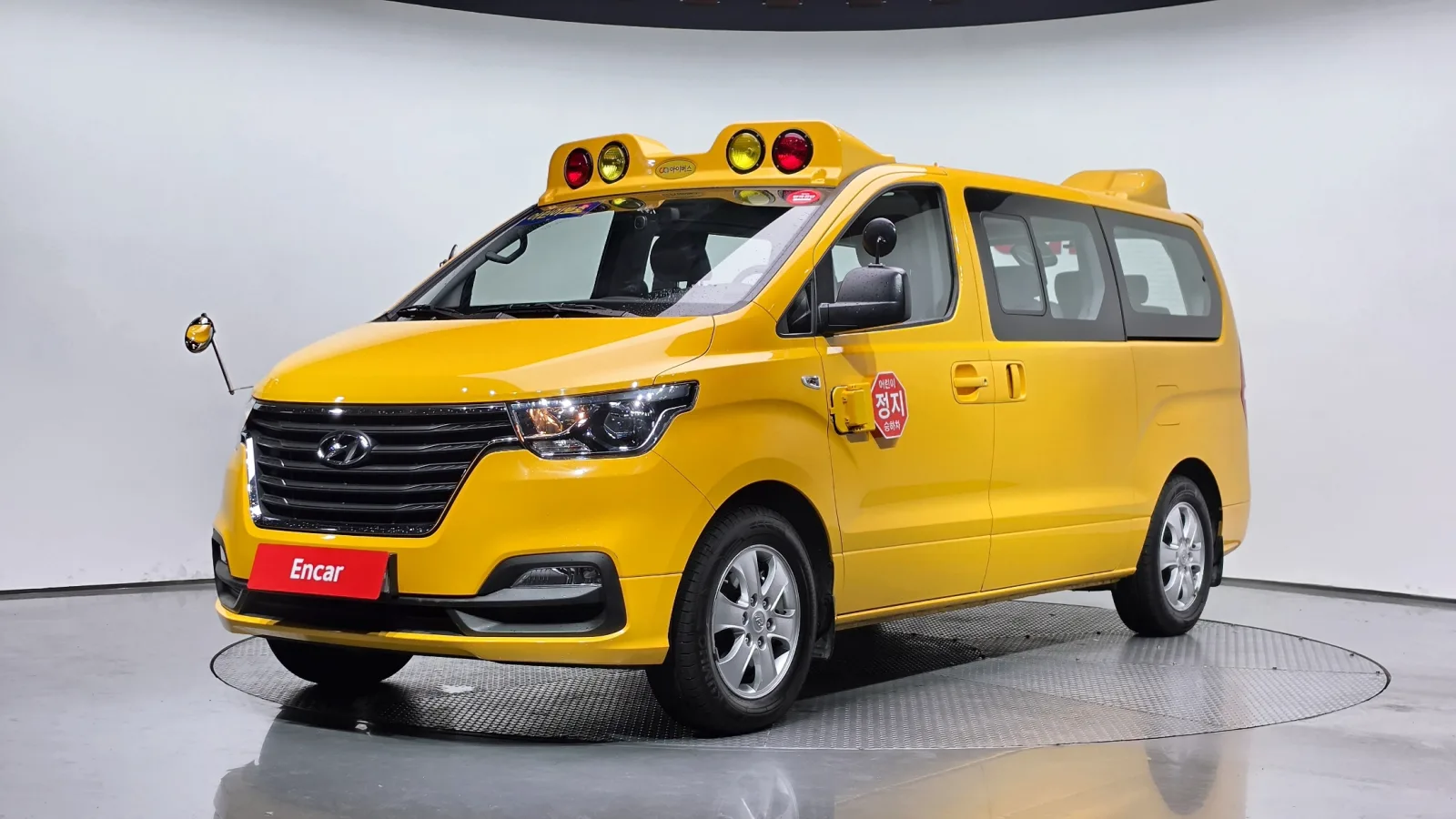2020 Hyundai Starex