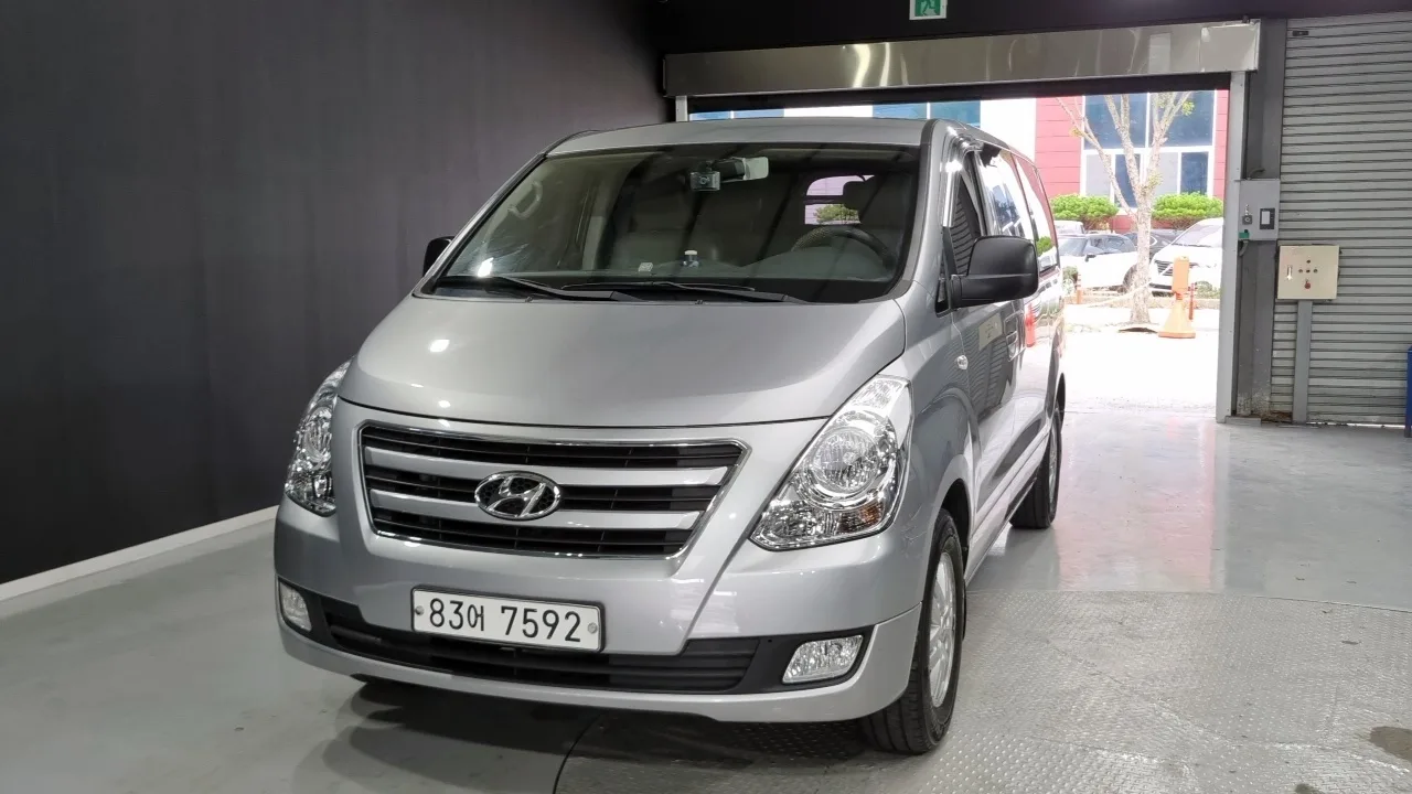 2017 Hyundai Starex