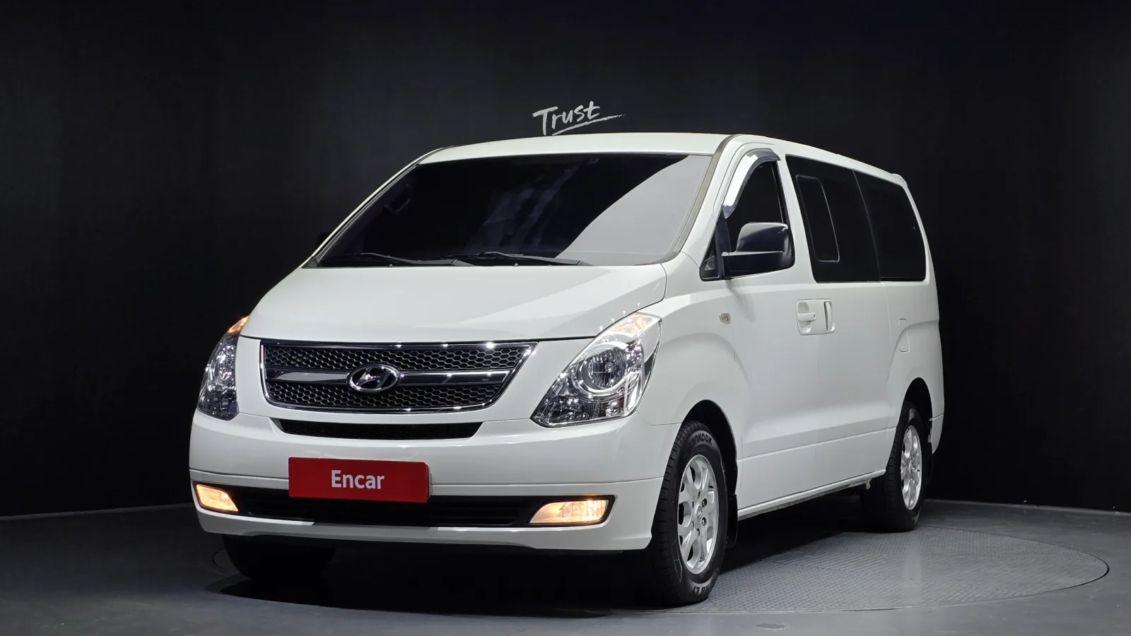 2011 Hyundai Starex