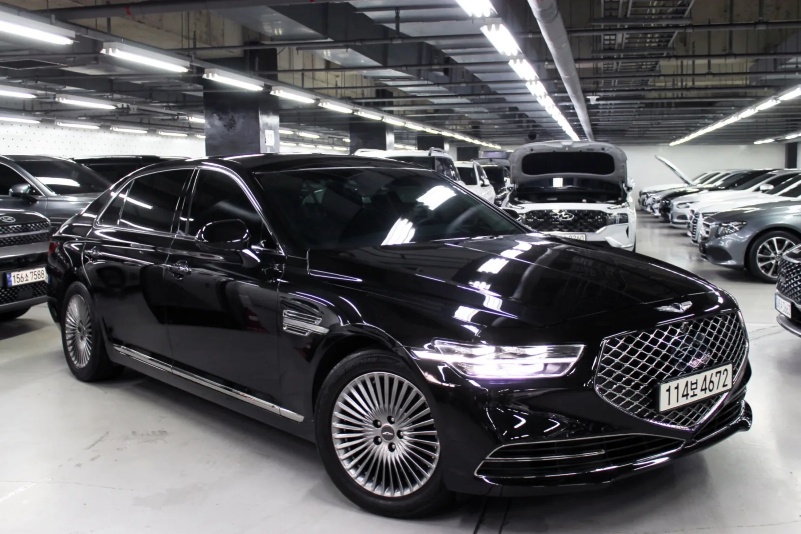 2019 Genesis G90