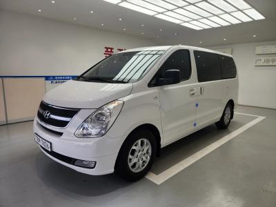 2016 Hyundai Starex