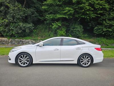 2016 Hyundai Grandeur