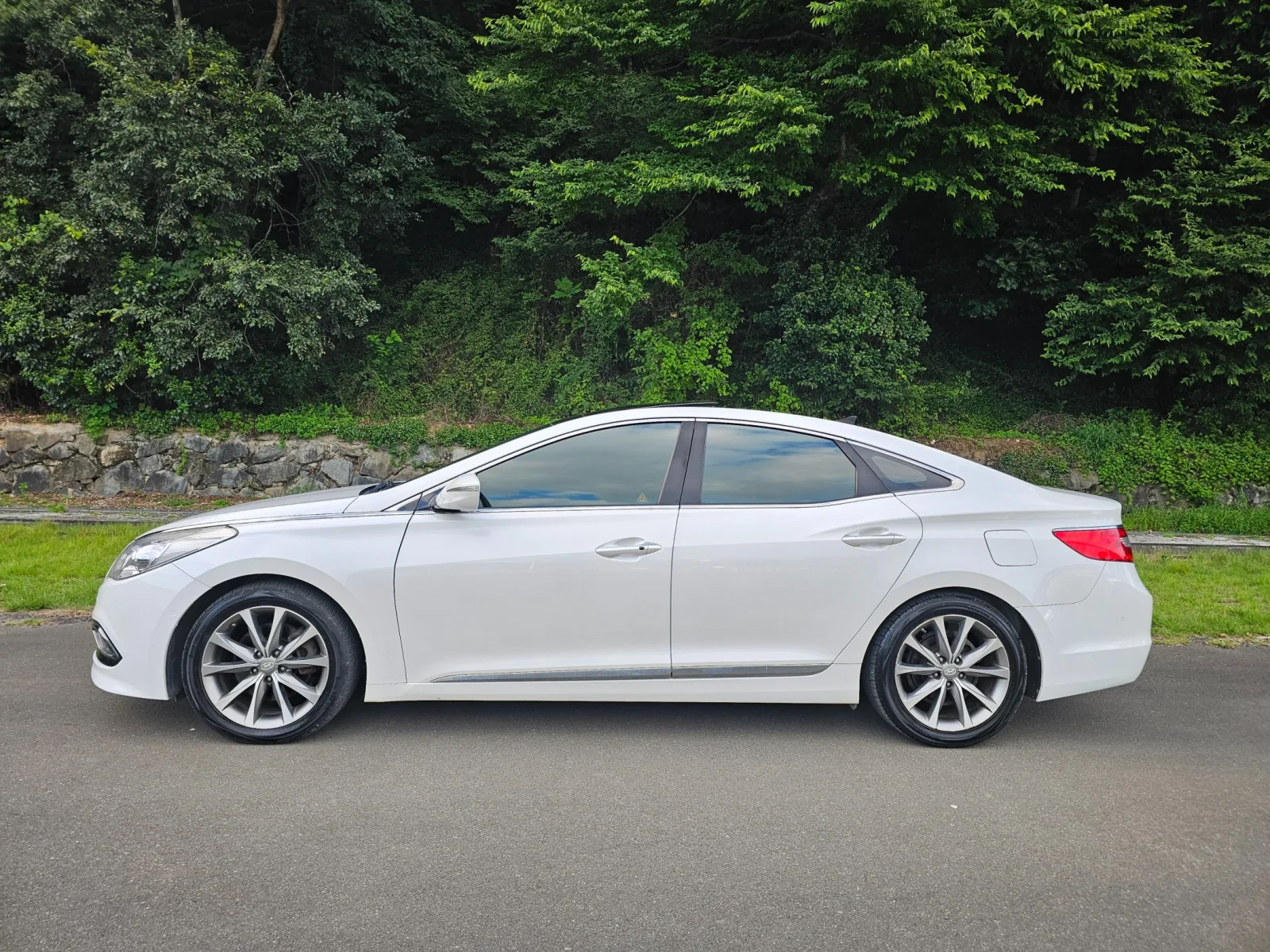 2016 Hyundai Grandeur