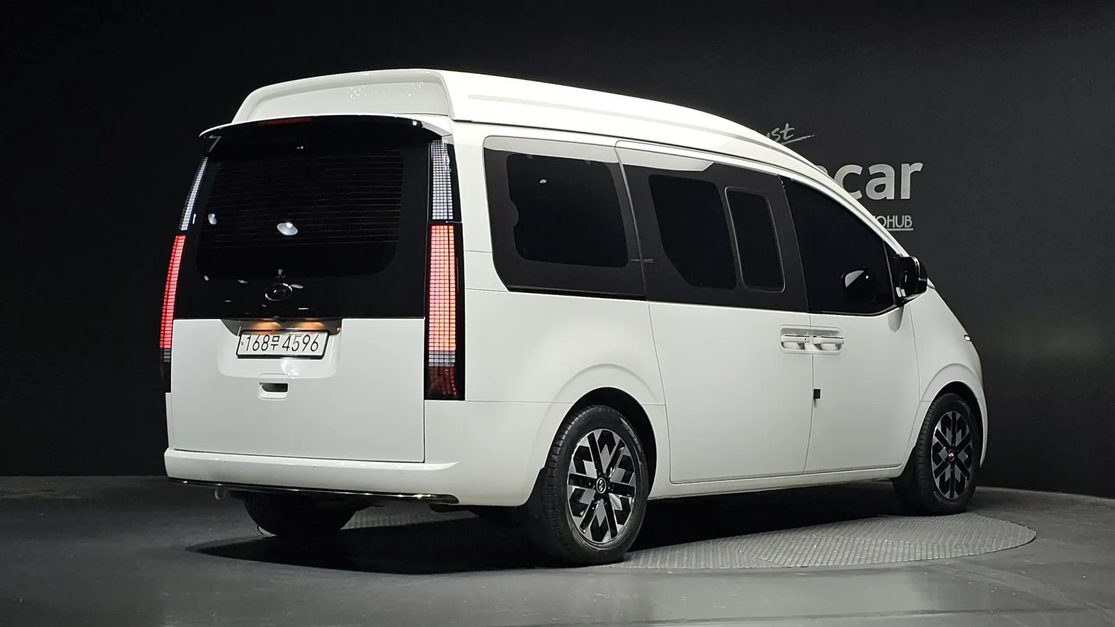 2022 Hyundai Staria