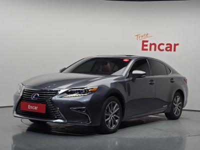 2018 Lexus ES