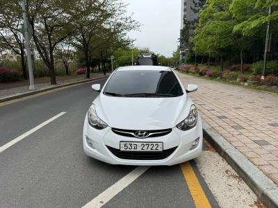 2012 Hyundai Elantra