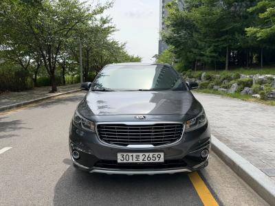 2017 Kia Carnival