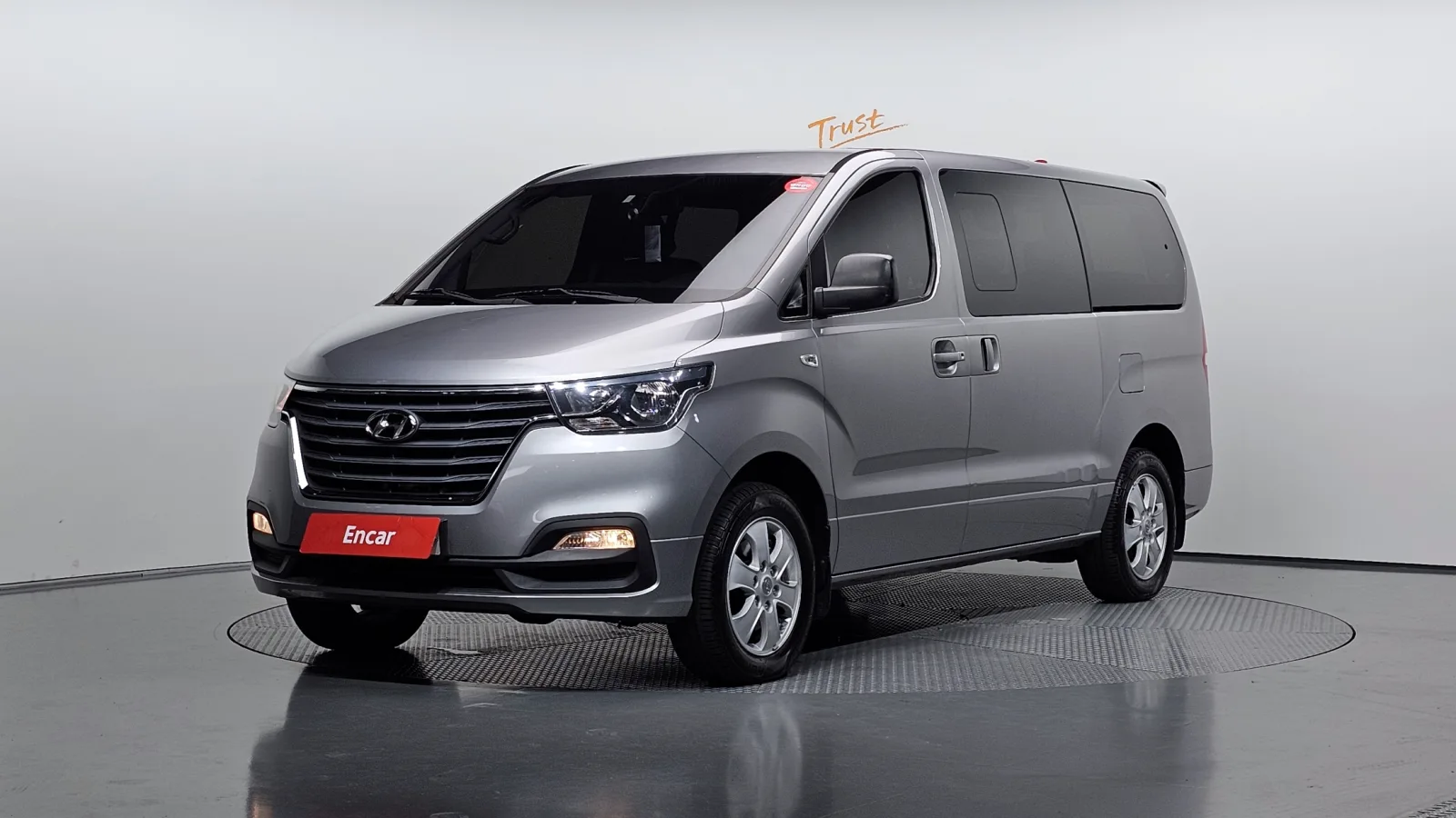 2019 Hyundai Starex