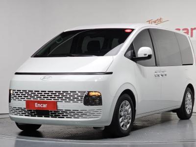 2025 Hyundai Staria