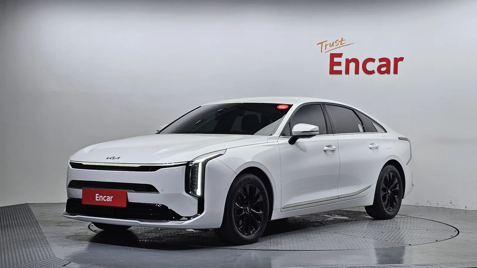 2025 Kia K8