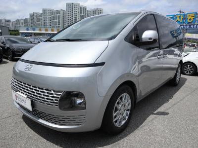 2022 Hyundai Staria