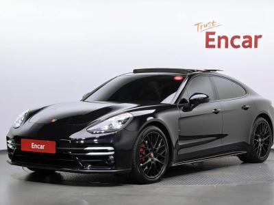 2021 Porsche Panamera