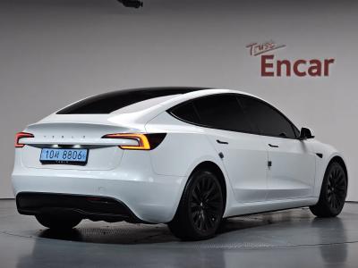 2025 Tesla Model 3