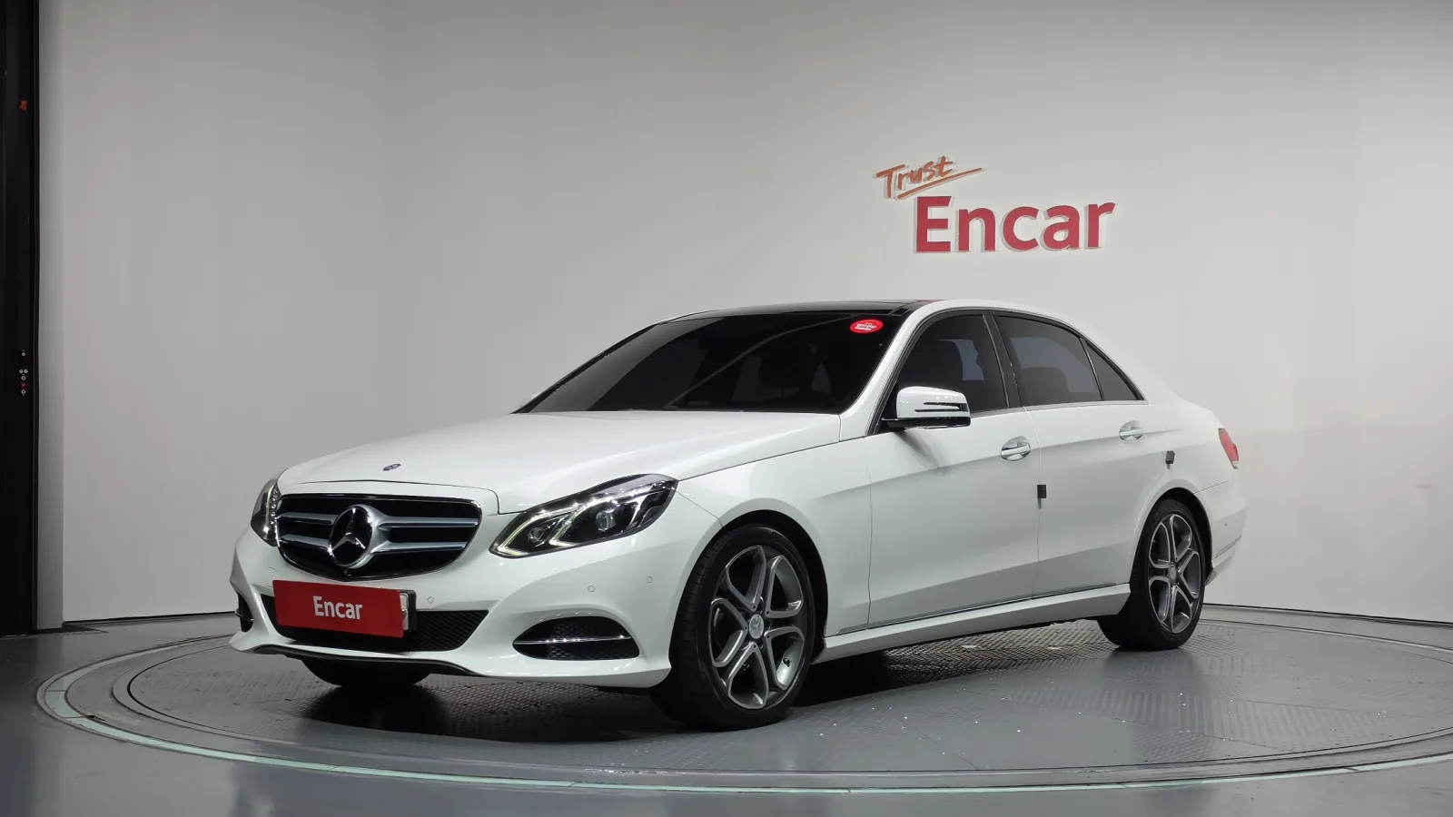 2016 Mercedes-Benz E-Class