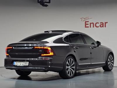 2021 Volvo S90