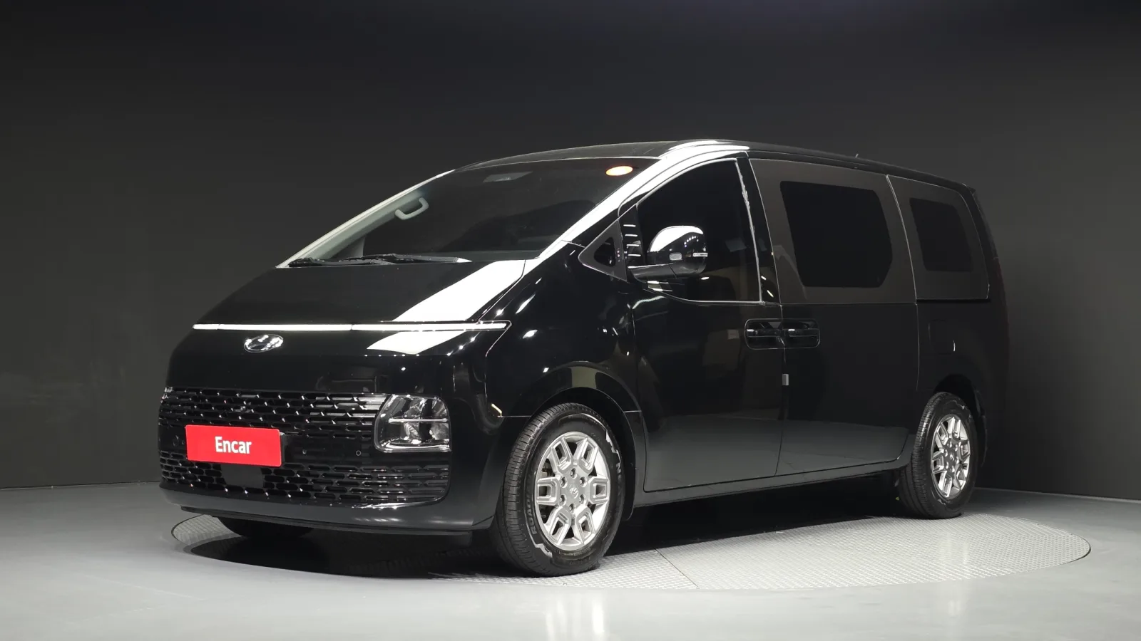 2022 Hyundai Staria