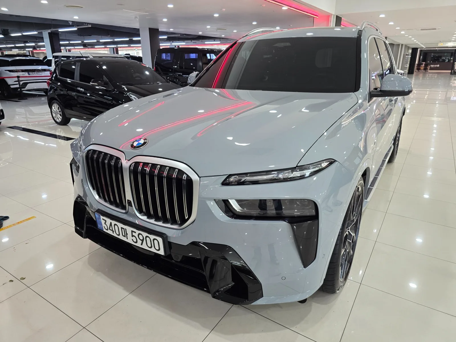 2026 BMW X7