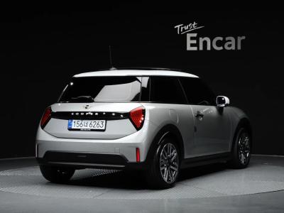 2025 MINI Cooper
