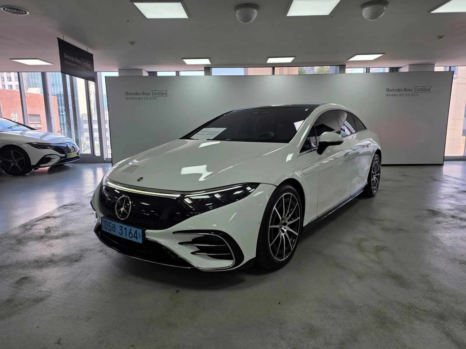 2022 Mercedes-Benz EQS