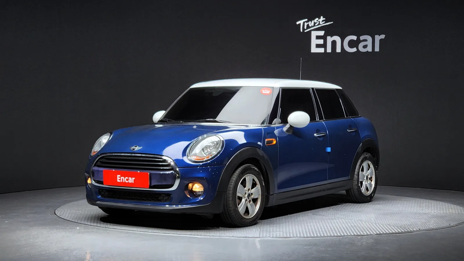 2017 MINI Cooper