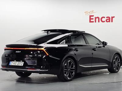 2025 Kia K8